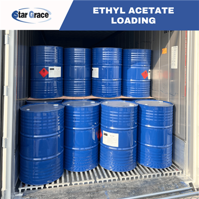 Etilo acetatas yra poliarinis